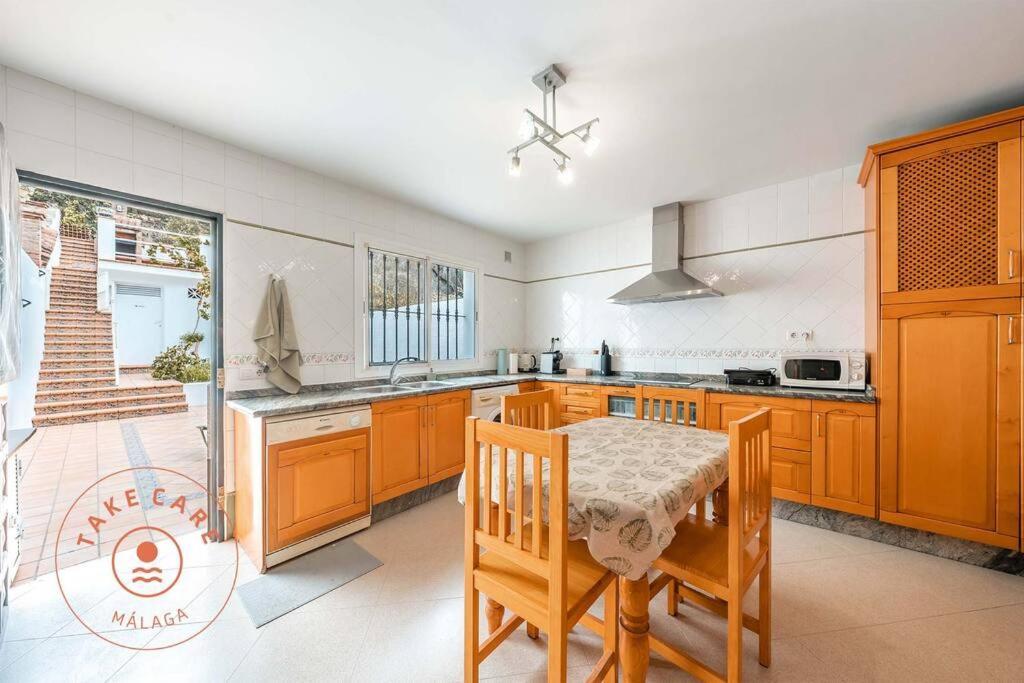 Spacious Home With Lovely Garden - Tcm Rincon de la Victoria Exterior photo